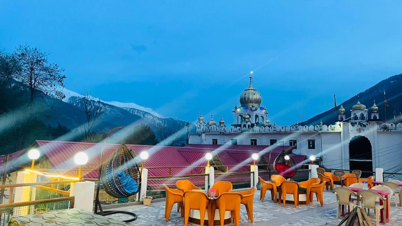Hotel Hilltop At Mall Road Manali With Open Terrace Exterior photo